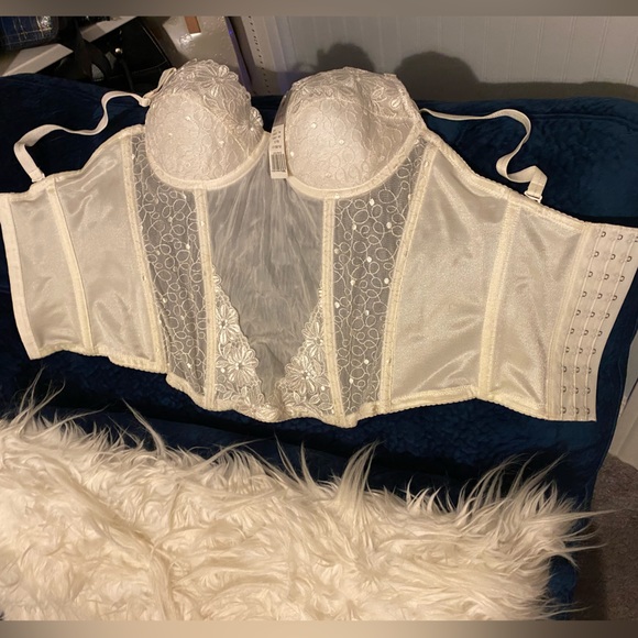 Sorella Intimates Sleepwear Sorella Offwhite Embroidered Bustier 